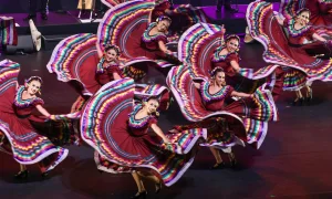 Relampago del Cielo: 50 years of Mexican folklore