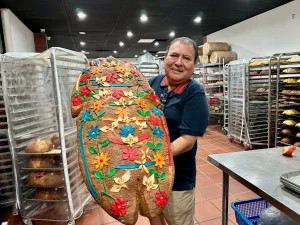 Oaxacan gets creative with bread of the dead