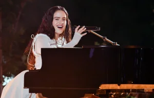 Rosalia will offer a concert for the launch of Lux