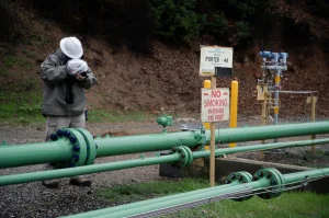 SoCalGas assesses damage after gas pipeline rupture in Los Angeles