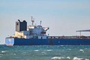 Trump administration allows temporary purchase of Russian oil to relieve energy market