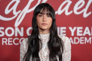Aitana opens up about her relationship with Sebastian Yatra in a Rosalia show