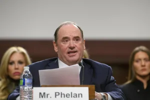 Secretary of the Navy is dismissed after months of disputes in the Pentagon and amid the war against Iran