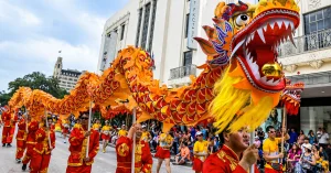 The historic parade that fills San Antonio with flowers and magic returns: this will be Battle of Flowers 2026
