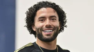 Chino Huerta doesn't want to miss the World Cup when returning to Anderlecht training