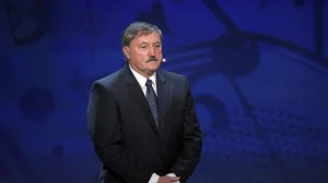 Panenka relives in a friendly match the penalty shot that popularized in the 70s and which bears his last name