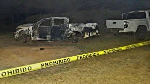 They find 5 burned hitmen after a confrontation between two cartels in Michoacán