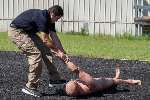 ICE gives up express training of its new agents sent to detain immigrants