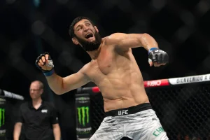 Chimaev and Strickland add spicy to their fight in the UFC 3288 preview