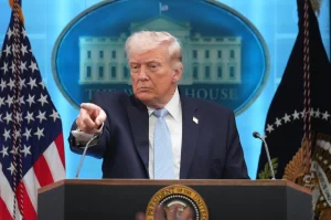Trump withdraws lawsuit against IRS for $10 billion