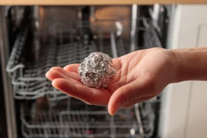 Don't throw away used aluminum foil: here are 8 homemade tricks to take advantage of it
