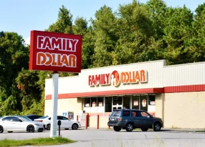Famous discount retailer closed more than 300 stores in the last 10 months in almost the entire country