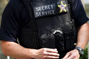 Shooting near the White House prompts the mobilization of the Secret Service
