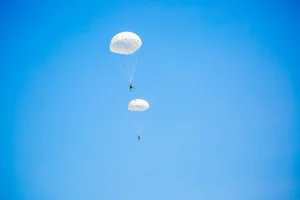 Parachutist dies after collision while jumping in Washington: what is known about the accident?