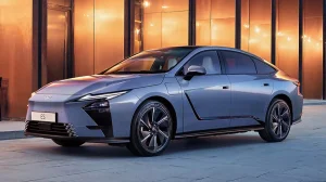 Lexus ES 2026: in-depth test of the luxury hybrid and electric sedan