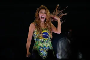 Shakira excited with a video dancing with the Ghetto Kids