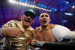 Teófimo López dares and gives his prediction for the Canelo-Mbilli