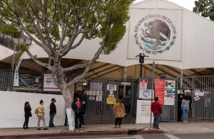 Possible closure of the Mexican Consulate in Los Angeles worries thousands of immigrants
