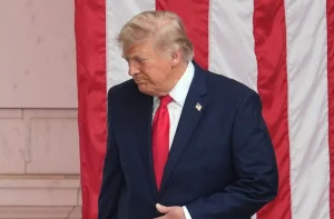 Senate leaves Trump's $1.8 billion ballroom and fund without resources