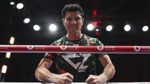 Camarón Zepeda will face Roach Jr. in August