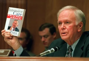 Bob Packwood, senator forced to resign over sex scandal, dies at 93