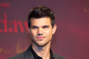 Taylor Lautner will be the father of a girl: this is how he shared the news