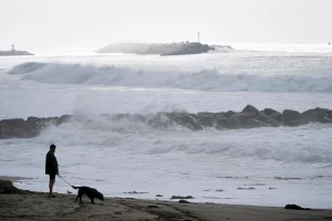 NWS warns of high surf in Southern California