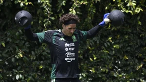 Memo Ochoa is betrayed by tears due to his daughter's emotional letter