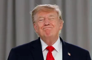 Trump cancels hearing for intelligence chief and keeps Pulte in office