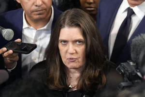 Trump stops $100 million lawsuit filed against his only direct niece