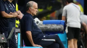 “I'm not a model”: Marcelo Bielsa refused to look at the camera in the 2026 World Cup photo session