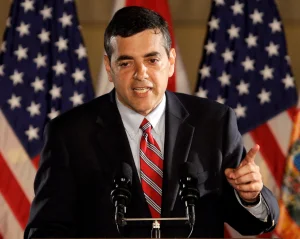 Former Republican congressman David Rivera will remain in prison after being found guilty of acting for the Maduro gover