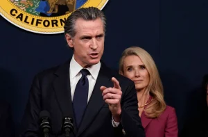 Newsom's weak point: legal donations, but under suspicion
