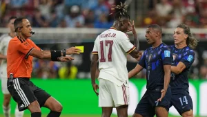 Spain suffers the severe loss of Nico Williams, injured by the Uruguayan De La Cruz