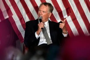 The Pentagon, after a year, announces a new Defense Policy Board headed by Robert Lighthizer