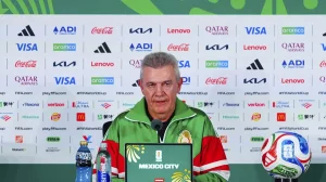 Javier Aguirre tries to take off the pressure and puts Ecuador at the level of Argentina and Brazil