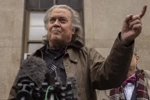 Steve Bannon shows off FBI director for claiming crime is going down