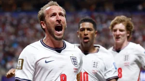England suffered, but beat DR Congo and will be Mexico's rival in the round of 16 of the World Cup