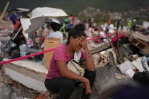 The death toll from the double earthquake in Venezuela rises to 2,295