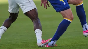 Same lack of Messi and Balogun, different criteria of refereeing: United States loses its scorer