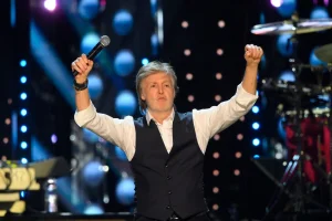 What was the song that Paul McCartney performed at Taylor Swift and Travis Kelce's wedding?