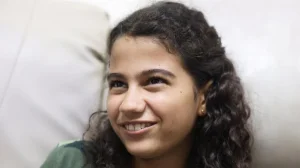 “I ate ketchup and cheese and that kept me conscious”: the 12-year-old girl who survived 32 hours under the rubble in Ve