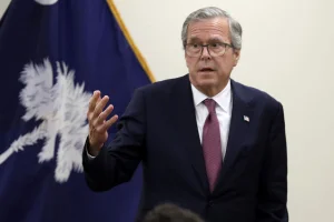Jeb Bush, former governor of Florida, warns that Cuba has 300 drones of Iranian origin