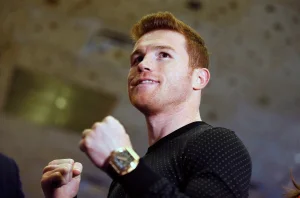 Canelo Álvarez attacks Benavídez and says he is only looking for money to fight