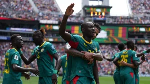 The Senegalese federation sparks controversy over the specialization of the team's chief medical officer