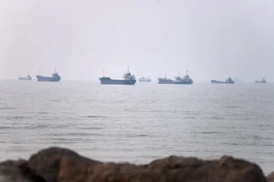 Trump reverses the 20% charge on ships in the Strait of Hormuz