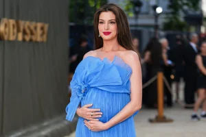 Anne Hathaway revealed if her pregnancy was planned: “We were very surprised”