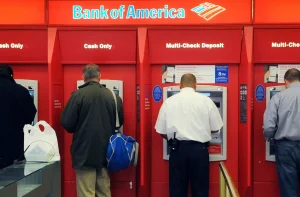 Trump pushes to exclude certain immigrants from the banking system and promote self-deportation