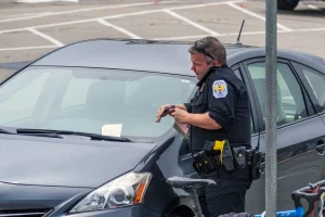 5 actions while driving for which you can be fined in California and you didn't know it